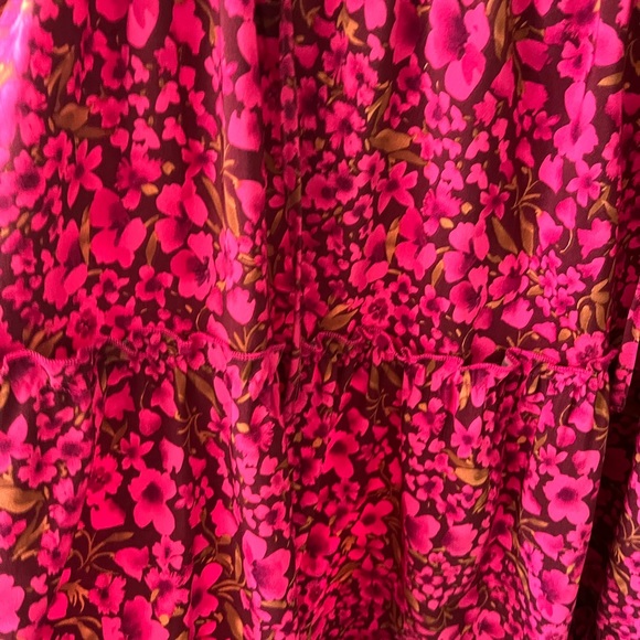 Spring Floral Dress NWT Sz M 🌷 - Picture 5 of 6